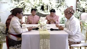 prosesi akad nikah putra bungsu presiden joko widodo kaesang pangarep dengan erina gudono dari pendopo agung royal ambarrukmo 25 169