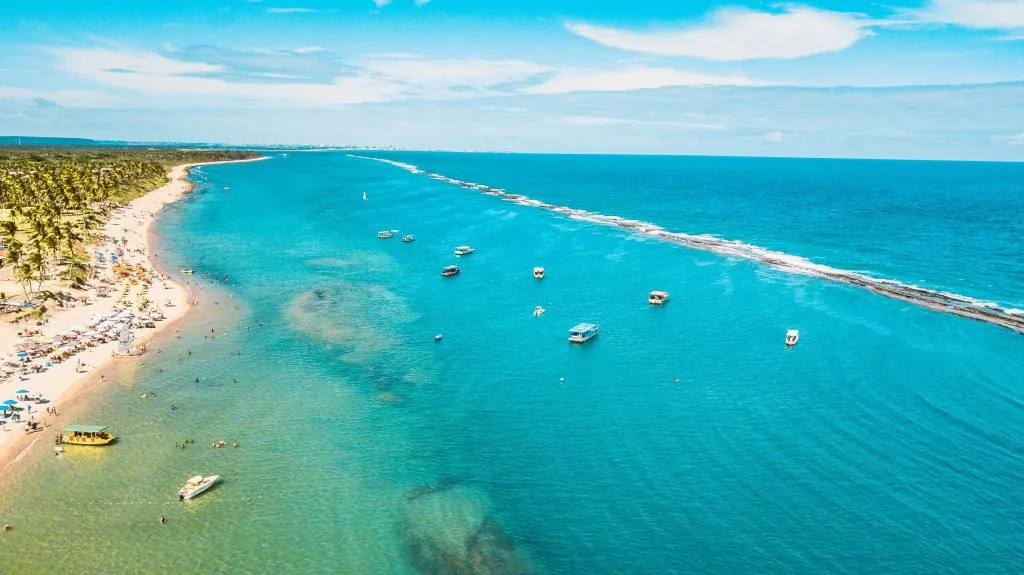 Praia do Francês The Allure of Calm Waters and Surfer’s Haven