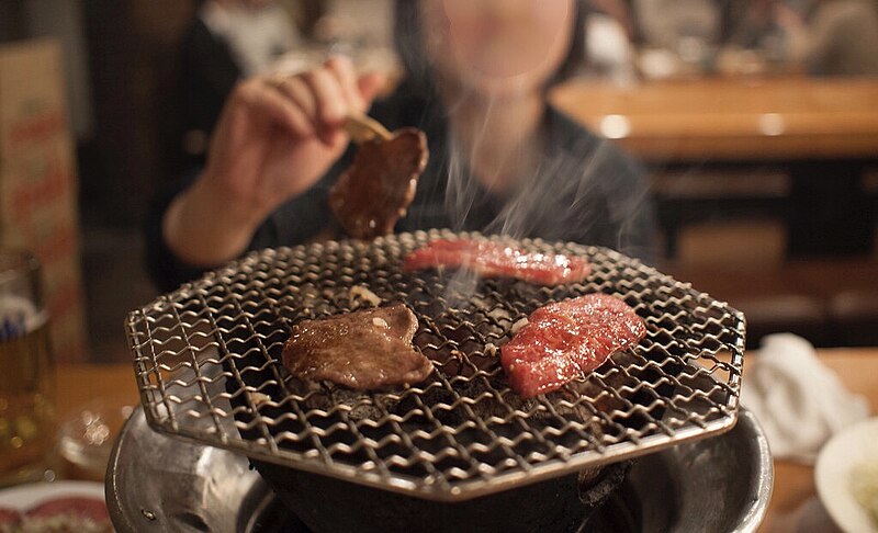 yakiniku-lezatnya-hidangan-daging-khas-jepang