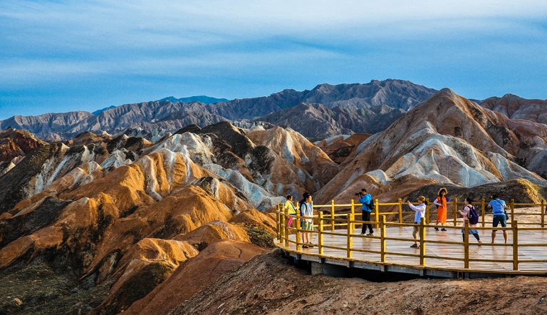 Menjelajah Keajaiban Warna-warni di Zhangye National Geopark Pengalaman Pribadi yang Bikin Takjub 18 Menjelajah Keindahan