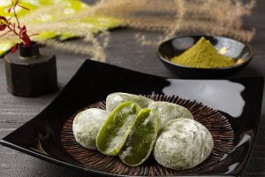 Mochi Matcha: Kenikmatan Lembut yang Membawa Damai dalam Setiap Gigitan 9 Mochi Matcha