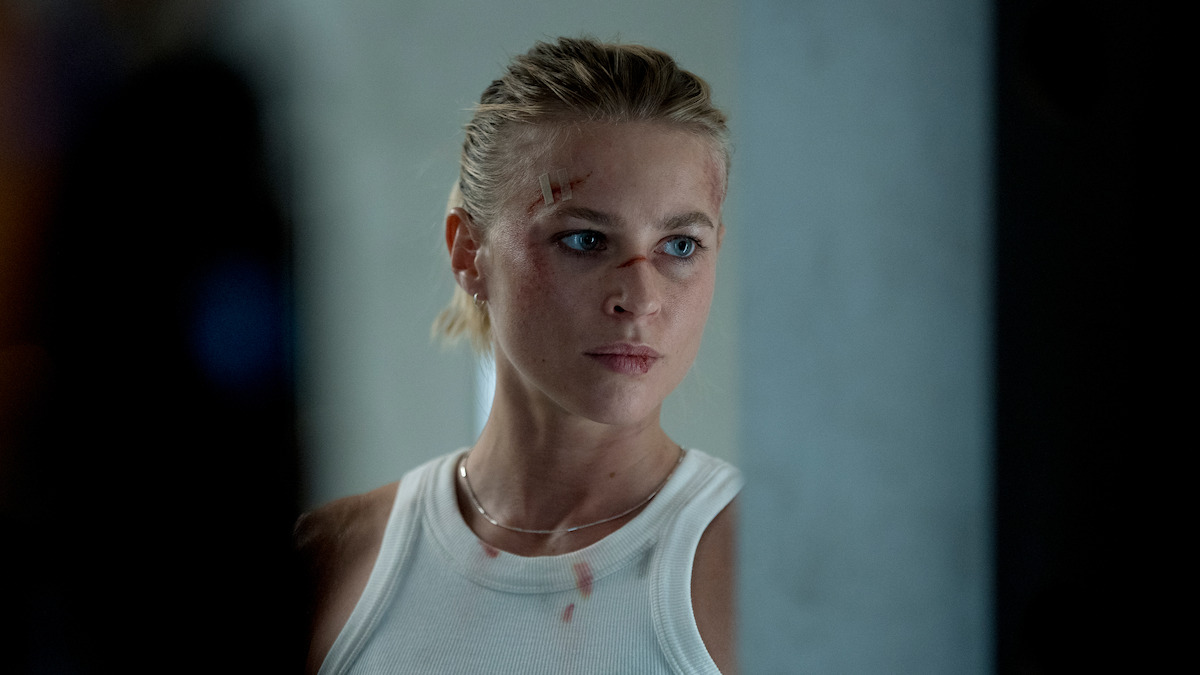 Exterritorial: Thriller Memikat Tentang Ibu, Trauma, dan Konspirasi Global 2 Pencarian Tanpa Batas di Wilayah Tanpa Hukum