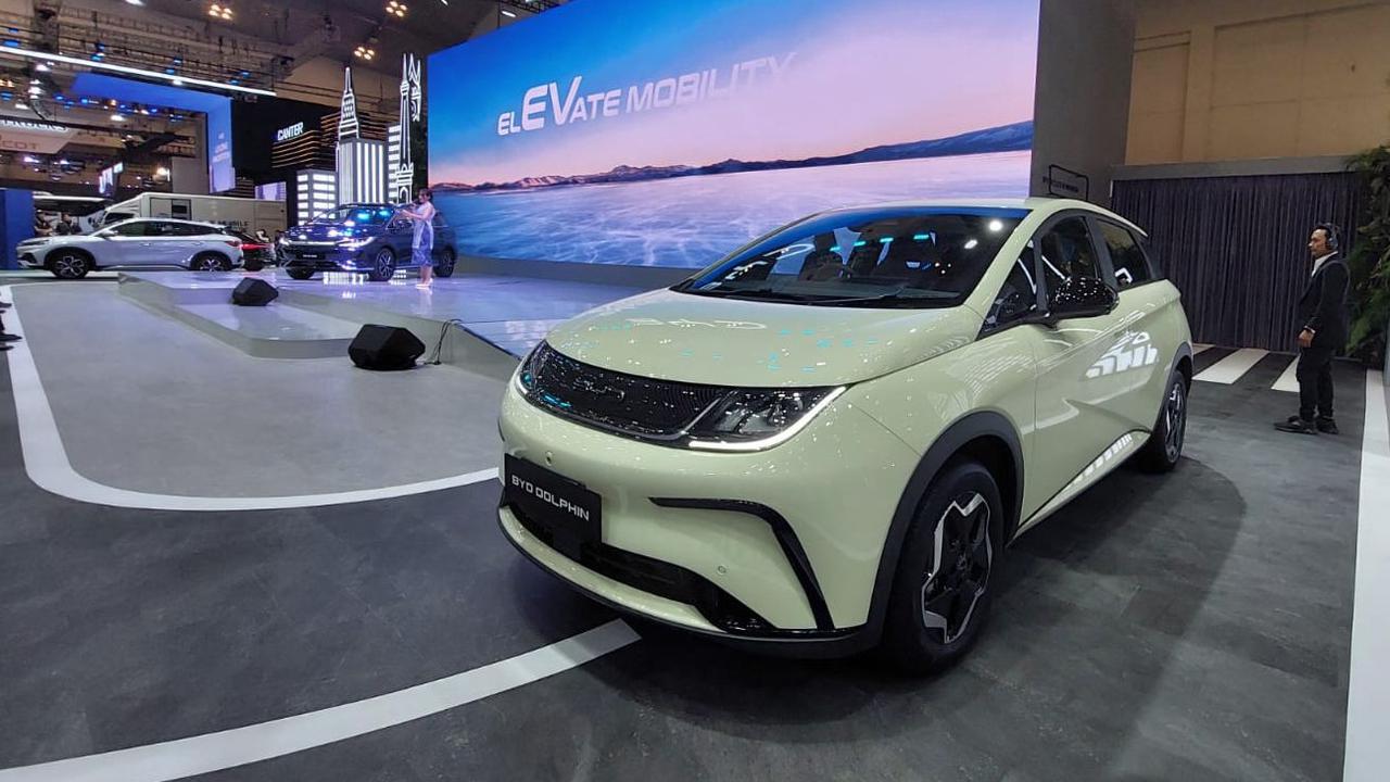 Modifikasi BYD Dolphin yang Menghidupkan Karakter Baru di Jalanan Modern 2 Modifikasi BYD Dolphin