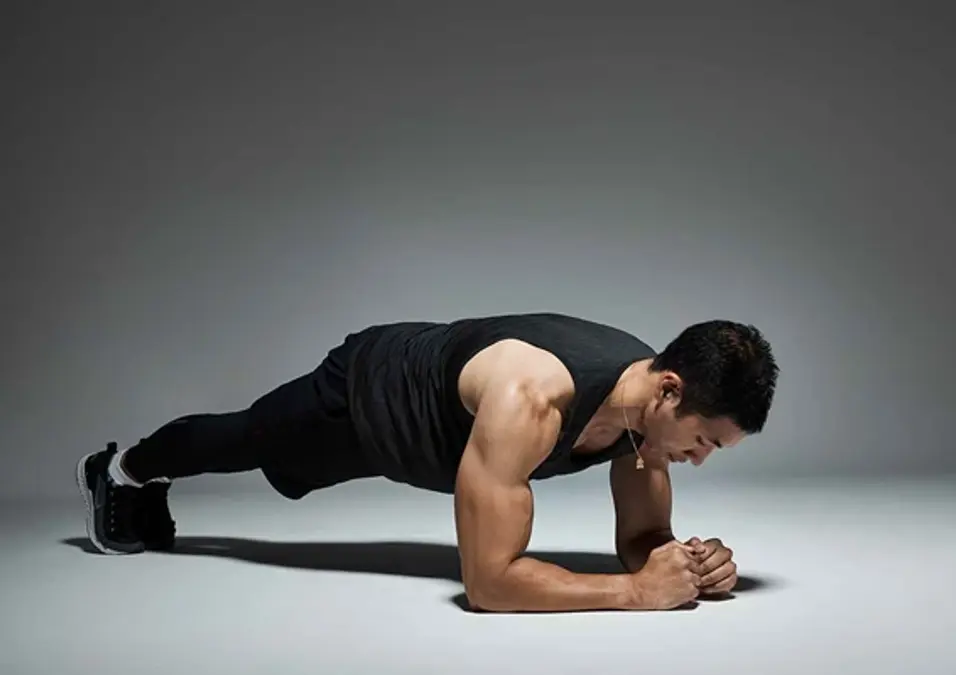 Plank Workout, Gerakan Simpel untuk Otot Perut Lebih Kuat 1 Plank Workout