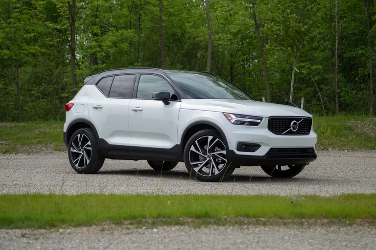Desain Modern Volvo XC40 yang Tetap Mengusung Karakter Volvo