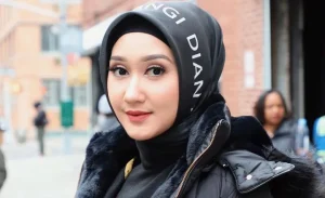 Dian Pelangi, Potret Influencer Hijab Indonesia yang Mendunia 31 Dian Pelangi