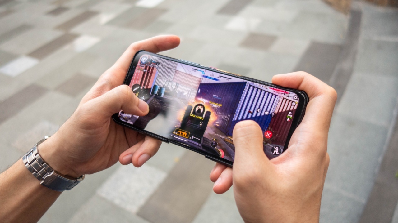 ROG Phone 6, Spesifikasi HP Android Ngebut untuk Game 2 Desain Futuristik ROG Phone 6 dengan Identitas Gaming yang Kuat