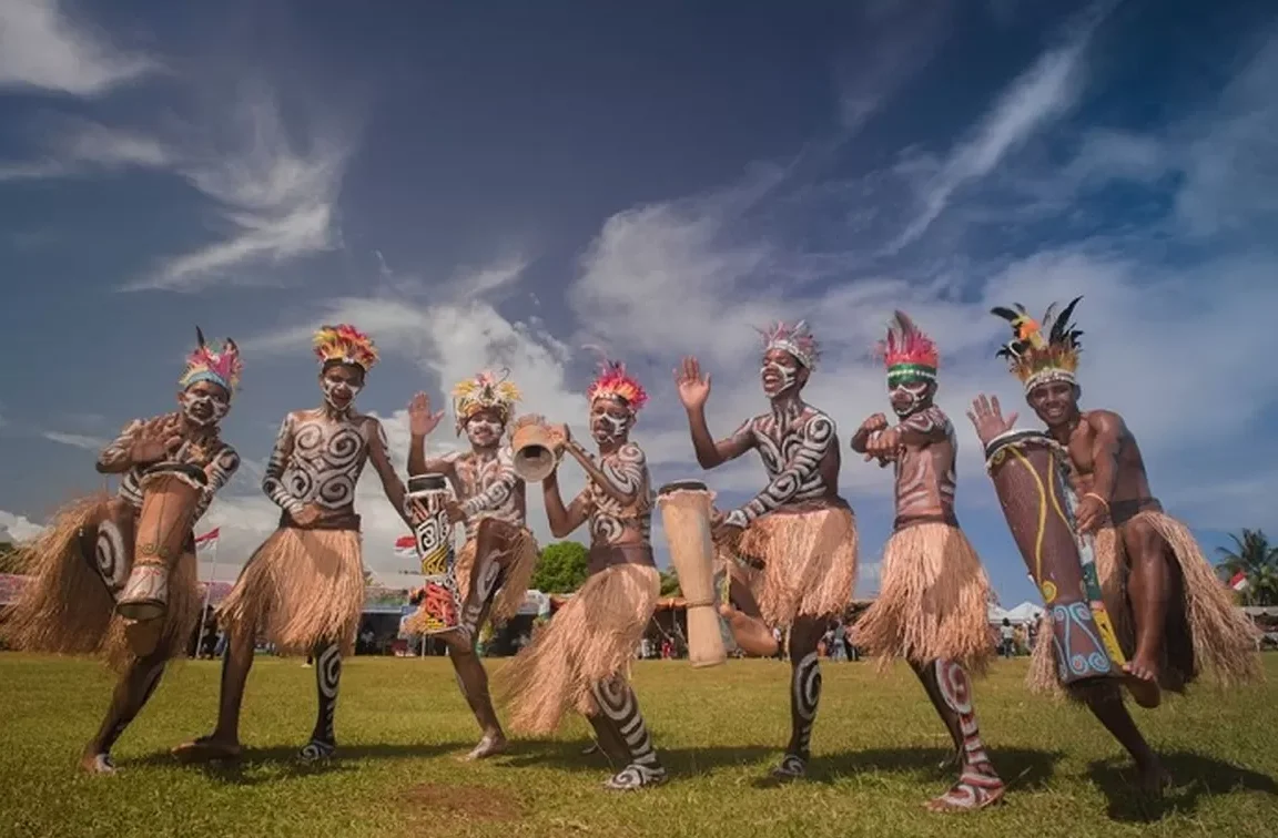 Tari Sajojo, Tarian Adat Papua yang Wajib Dilestarikan 2 Mengenal Tari Sajojo Lebih Dekat