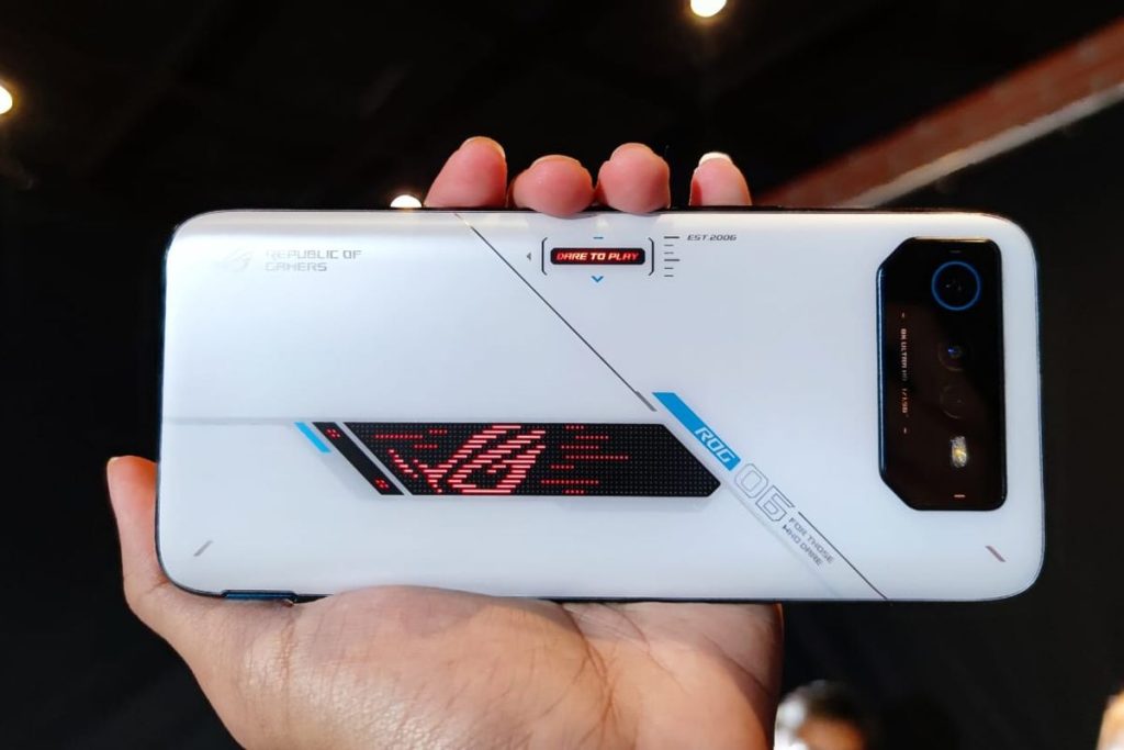 ROG Phone 6, Spesifikasi HP Android Ngebut untuk Game 1 ROG Phone 6
