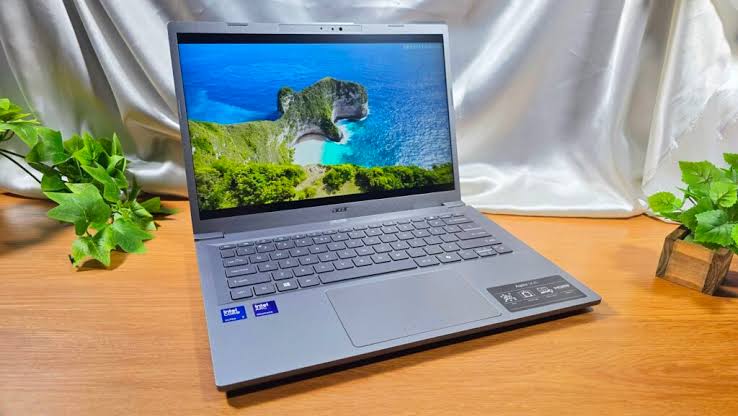 Acer Aspire 14: Laptop Murah dengan Spek Ganas 2 Acer Aspire 14 Punya Daya Tarik di Kelas Laptop Murah