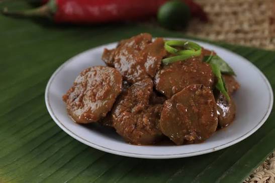 Semur Jengkol, Sajian Gurih Berempah yang Selalu Menggoda Selera 2 Semur Jengkol