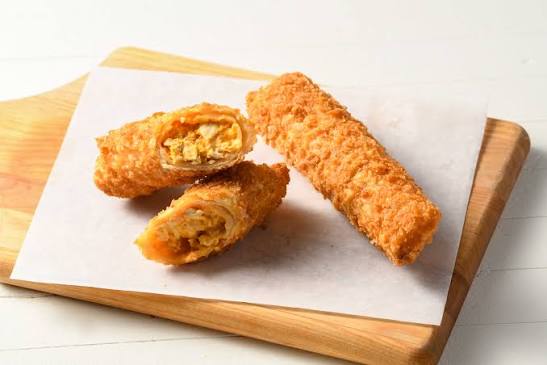 Chicken Crunchy Roll, Camilan Renyah yang Selalu Menggoda di Setiap Gigitan 2 Chicken Crunchy Roll